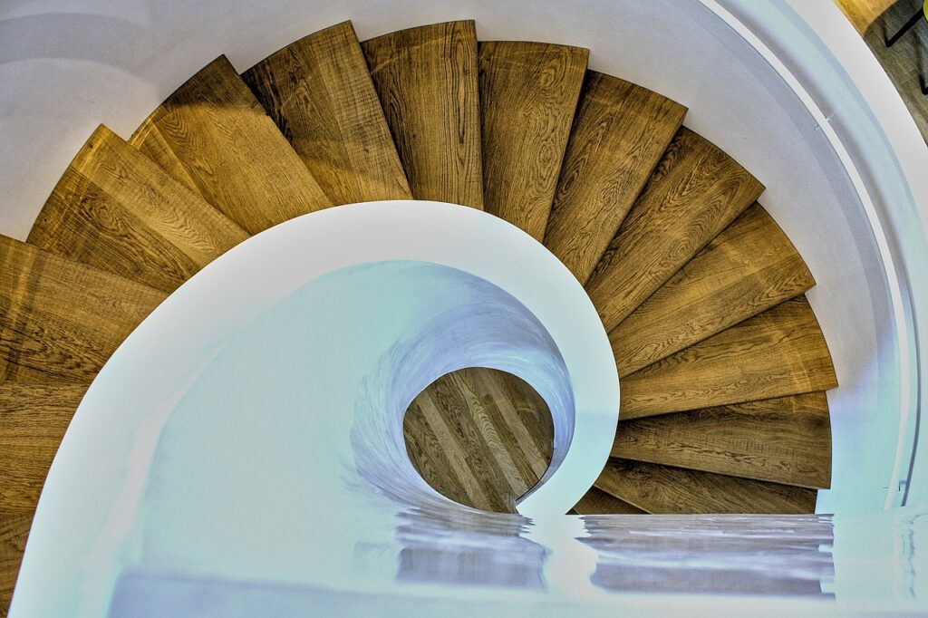 round, wood, stairs-2378491.jpg